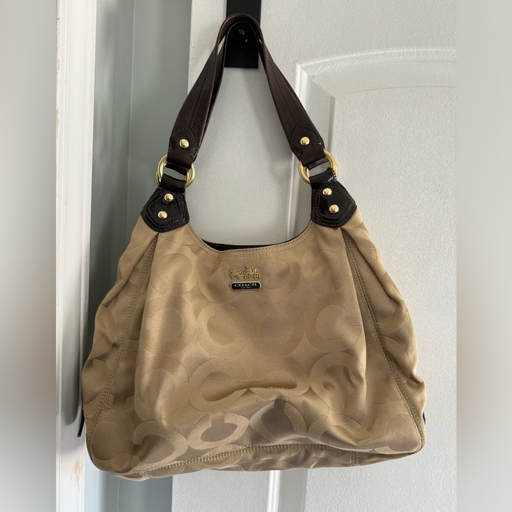 COACH vintage shoulder bag/purse